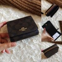 ราคา ไม่ผ่อน 1,890.-COACH SMALL TRIFOLD WALLET กระเป๋าสตางค์ผู้หญิง 3 พับ ของแท้ % (5417218801)