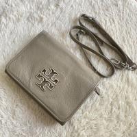 ราคา กระเป๋า Tory burch crossbody Britten combo สี grey มือสองของแท้ (7191061096)