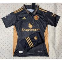 ราคา เสื้อฟุตบอล ทีมแมนยู เสื้อพร้อมกางเกงชุดกีฬาใหม่ล่าสุด 2024 กับ 2025 เนื้อผ้าดีใส่สบาย (28807042558)