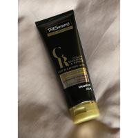ราคา TRESEMME เทรซาเม่ แชมพู คัลเลอร์ เรเดียนซ์ แอนด์ รีแพร์ สำหรับผมกัดสีหรือทำสีอ่อน 250 ml (8738174445)