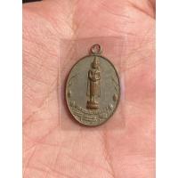 ราคา เหรียญหลวงพ่อวัดบ้านแหลม หลังพระปิดตา วัดปากน้ำอัมพวา จ.สมุทรสงคราม ปี 2519 (21377578321)