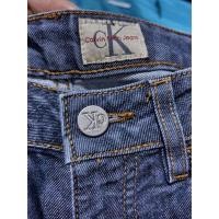 ราคา กางเกงยีนส์ Calvin Klein งานแบรนด์แท้มือสองสภาพดี สีเทาดำ ขากระบอกเล็ก ผ้าไม่หนายืดเล็กน้อย ใส่สบาย เอวกลางปกติ (11702877710)