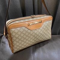 ราคา Celine crossbody bag เดิมๆทั้งใบ ของแท้ เซลีน ซีลีน กระเป๋ามือสอง แบรนด์เนม (12360612428)