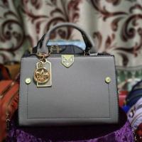 ราคา กระเป๋าทรงสวย แบรนด์แท้ KARAYA (8516511407)