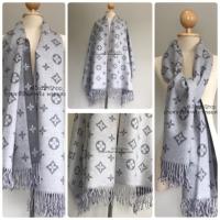 ราคา saleลดราคา ผ้าคลุมไหล่ ผ้าพันคอ แบรนด์เนมLV มีรูปถ่ายงานจริงคะ (1921697622)