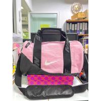 ราคา กระเป๋าสะพาย Nikeของแท้มือสอง สีชมพูดำ (21794664615)