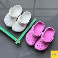 ราคา [มือ 2 แท้ 100%] รองเท้า crocs เด็ก (29251481600)