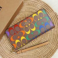 ราคา กระเป๋าสตางค์ใบยาวซิปรอบไฮโซเก๋ๆ สีน้ำตาลลายC รุ้งสีสุดจี๊ด หนังแท้หนังแคนวาสCOACH LONG ZIP AROUND WALLET IN RAINBOW SIG (10871125494)