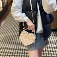 ราคา COACH HEART CROSSBODY Style No. CP021 (25067156208)