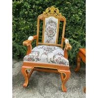 ราคา เก้าอี้หลุยส์ ไม้สัก สำหรับประธานในพิธี ใชัรับรองแขก รับแขก มีท้าวแขน ผนักผิงลายไทยสัทอง (9580591434)
