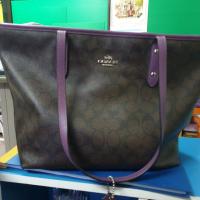 ราคา กระเป๋า coach tote ขนาด 16 นิ้ว (3125065255)