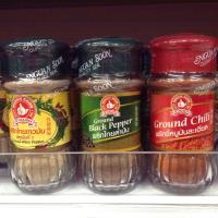 ราคา ง่วนสูน ตรามือที่ 1 พริกไทยขาวป่น พริกไทยดำป่น พริกขี้หนูป่น บรรจุขวด (4160749517)