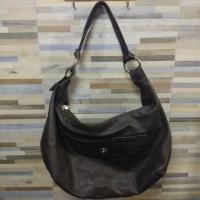 ราคา กระเป๋าสะพายข้าง Mandarina duck แท้ มือสองสภาพสวย (7116012903)