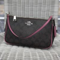 ราคา พอซขอบม่วง #MESSICO TOP HANDLE POUCH IN SIGNATURE COACH #F58321 #มี (1233075010)