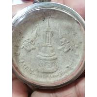 ราคา พระผงวัดเจดีย์หลวง ด้านหน้าเป็นรูปศาลหลักเมืองด้านหลังเป็นพระอินทร์นั่งช้างเอราวัณ​ (28052810636)