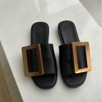 ราคา (ส่งฟรี) รองเท้า BOYY Embellished Leather Black Sandals *USED (25525894346)