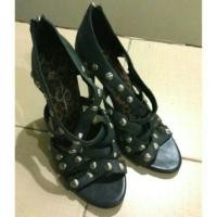 ราคา รองเท้าส้นสูงสีดำ เบอร์ 39 (101363224)