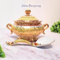 ราคา จิตต์ติมา เบญจรงค์ หม้อข้าวพร้อมทัพพี เบญจรงค์ (สินค้า OTOP 5 ดาว) (3083112844)