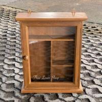 ราคา ตู้ยา ตู้ไม้สัก ตู้ยาสามัญประจำบ้าน (ไม้สักแท้100%)ลึก 10 x ยาว 36 x สูง 50 cm ใบละ 699.- (18803894037)