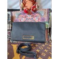 ราคา กระเป๋า สะพายหน้าจดหมาย ผ้าร่มสีดำ จีวองชี่ มือสอง (12691110254)