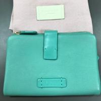 ราคา SALE 700 *ถึงวันที่ 18 ต.ค. เท่านั้น* กระเป๋าสตางค์ RADLEY มือสอง หนังนุ่ม สีเขียวน่ารัก ราคา 1190 บาท (2178599322)