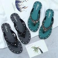 ราคา สินค้าใหม่ รองเท้าแตะผู้หญิง รองเท้าแฟชั่น แบบหนีบ พื้นยางนิ่ม สวมใส่สบาย 2สี เขียว ดำ 37-40 รุ่น T032 (13422289556)