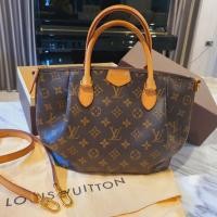 ราคา กระเป๋า Louis Vuitton มือสองของแท้ รุ่น Turenne PM Monogram Canvas 2 Way Shoulder Bag Brown (15230034480)