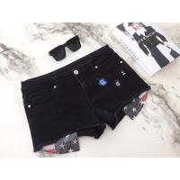 ราคา กางเกงยีนส์ขาสั้น แต่งลูกเล่นธงชาติอเมริกา ปักเลื่อมกระเป๋าโผล่ เก๋มาก 011 (13442636566)