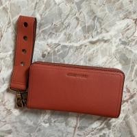 ราคา Charles & Keith กระเป๋าสตางค์ใบยาว สีส้ม ของแท้ (4593087586)