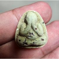 ราคา พระสวย ตรงรูป พระปิดตา หลวงปู่ทิม ฝังพลอยเสก ไม่ทราบรุ่น เหมาติดมา สภาพเดิมๆ (25800954618)