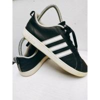ราคา รองเท้า adidas แท้ 100% มือสอง (3453568312)