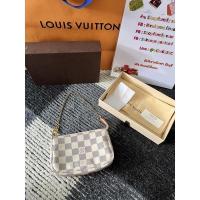 ราคา used lv mini pochette azur (15271006804)