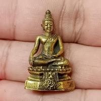 ราคา พระพุทธไตรโลกนาถ พระพุทธรูปปางสะดุ้งมาร เนื้องทองเหลือง ขนาด 3 ซม. (24416031564)