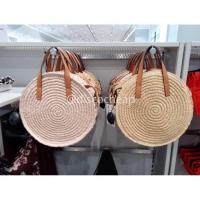 ราคา ⚠️กระเป๋าทรงโค้งมน H&m⚠️ (8545071684)