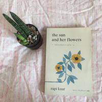 ราคา หนังสือ the sun and her flowers (6532130124)