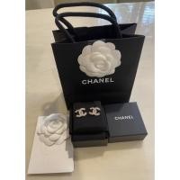 ราคา Chanel earring cc timeless with crystal GHW 2cm (21939373041)