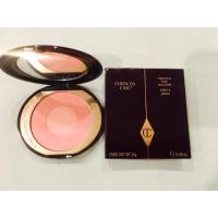 ราคา (Used) Charlotte Tilbury Cheek to chic Blush สี 'Love Glow' (478470980)