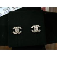ราคา New CHANEL Earrings medium size ของแท้ 100% *ของใหม่ค่ะ (1837681876)