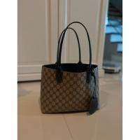 ราคา มือสอง GG Supreme Monogram Small Reversible Tote Beige Black (26805412719)