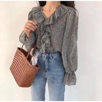 ราคา มือ1เสื้อชีฟองสีเทาเข้ม ลายดอกสีขาวเล็กๆ (2751906221)