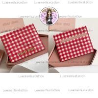 ราคา : New!! Miu Miu Card Holder ️ก่อนกดสั่งรบกวนทักมาเช็คสต๊อคก่อนนะคะ️ (28663613858)