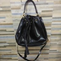 ราคา กระเป๋าสะพายข้างทรงขนมจีบ Old navy แท้ มือสองสภาพสวย (6710327512)