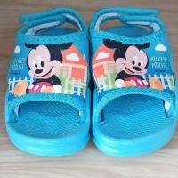 ราคา รองเท้าเด็ก mickey disney มือ 2 สภาพ 90-95% ยังดูใหม่สุด เบอร์ 22 ขนาด 15 ซม (29801930540)
