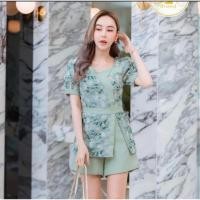 ราคา ( L ) งานเซ็ต 2 ชิ้น เสื้อแขนสั้น-กางเกงขาสั้น เสื้อตัวยาวผ่าหน้า ลายดอกเดซี่ (28958655616)