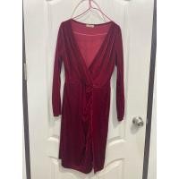 ราคา เดรสกำมะหยี่ สีแดง งานป้าย Koya (24180094525)