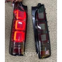 ราคา ไฟท้ายแต่ง รถตู้ โตโยต้าcommuter ลาย BAR U ไฟเลี้ยววิ่ง ปี 2010 - 2018 hiace commuter TOYOTA COMMUTER HIACE 2010-2018 (25526468914)