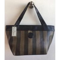 ราคา ⏰ ⏰ กระเป๋าแบรนด์วินเทจ VALENTINO จากญี่ปุ่น (6495673620)