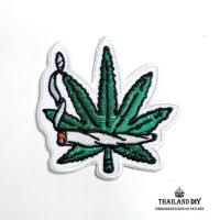 ราคา ตัวรีดติดเสื้อ ลาย ใบกัญชา รูปกัญชา แนว เร็กเก ฮิปปี้ Ganja WOP Weed Sign Patch งานปัก DIY ตัวรีด เสื้อ ยีนส์ อาร์ม เท่ๆ (4841279076)