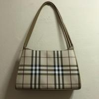 ราคา กระเป๋าทรงพอช ลายเบอเบอรี่ มือสอง (17385264669)