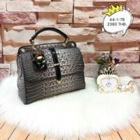 ราคา แบรนด์แท้ Cheritan ลายหนังจระเข้ ขนาด 12" (1113366873)